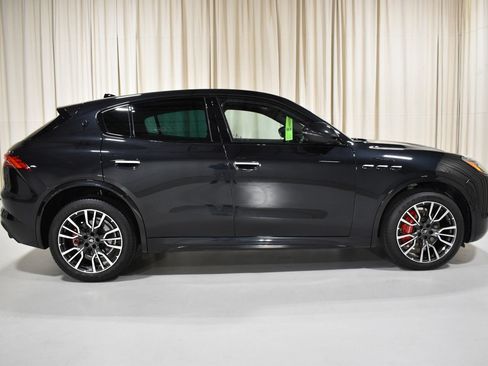 Certified 2023 Maserati Grecale Modena AWD/4WD image 9