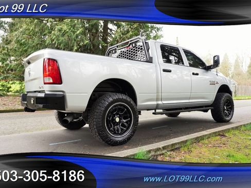 Used 2018 RAM 2500 Tradesman w/ Chrome Appearance Group image 9