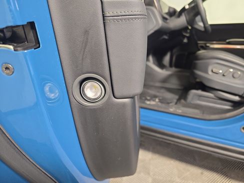 Used 2022 Rivian R1T Adventure image 30