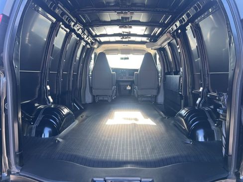 New 2025 Chevrolet Express 3500 w/ Driver Convenience Package image 6
