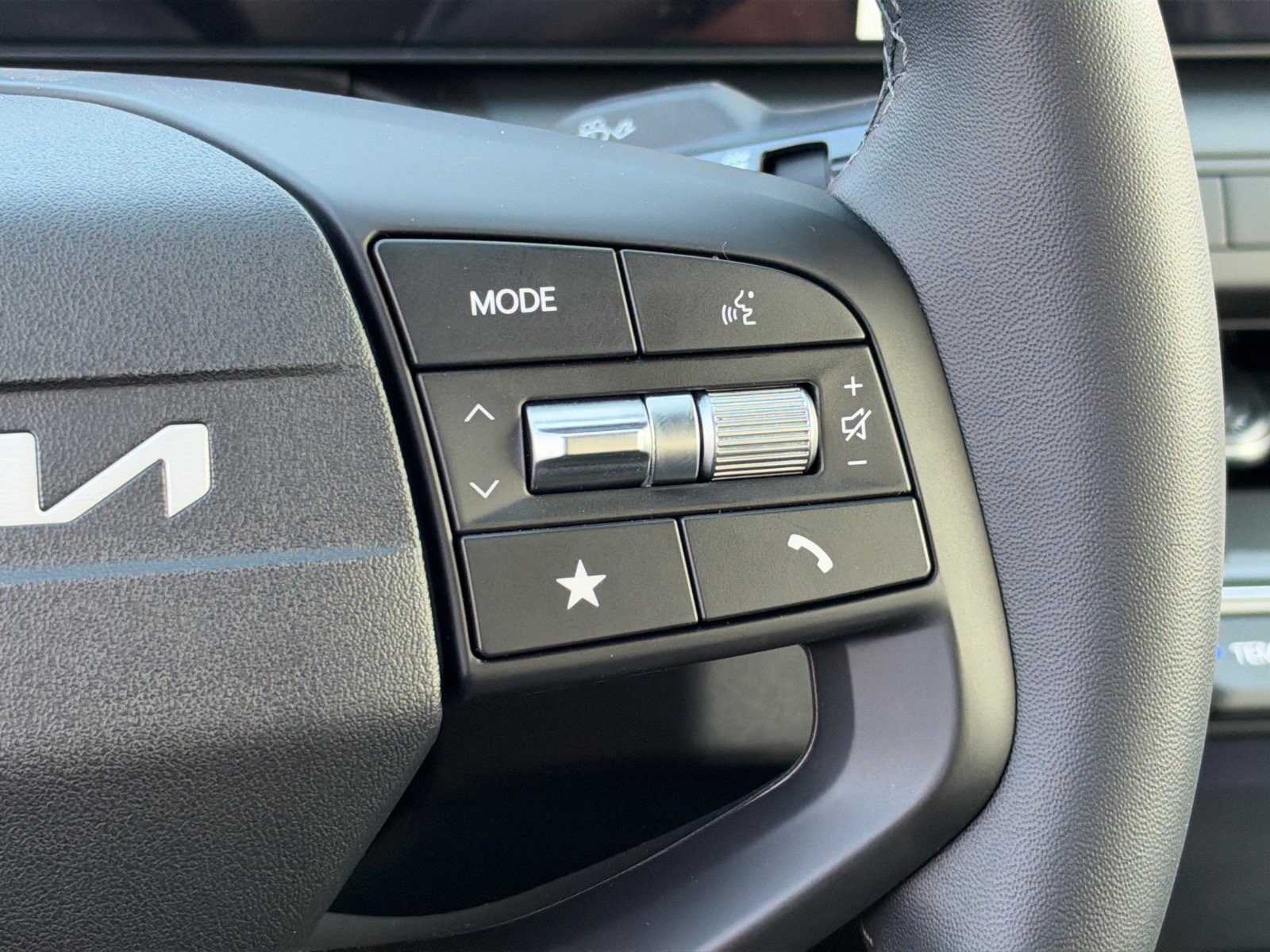 New 2026 Kia K4 EX FWD image 14