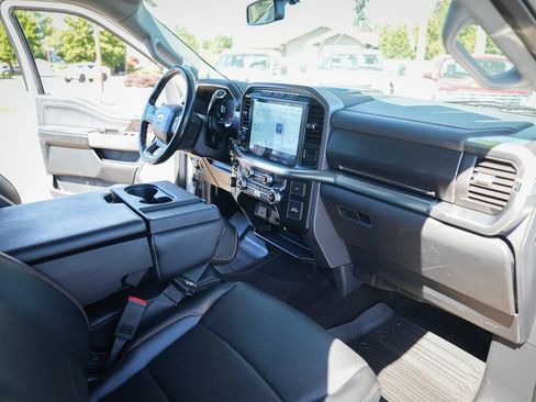 Used 2022 Ford F150 Lariat w/ Max Trailer Tow Package image 35