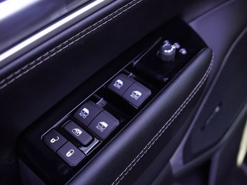 New 2026 Jeep Grand Wagoneer L w/ 8-Passenger Seating Package image 12