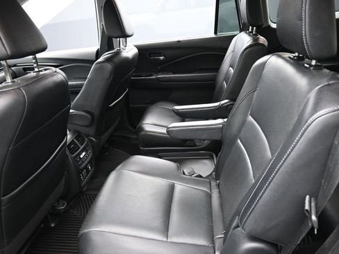 Used 2018 Honda Pilot Elite image 23