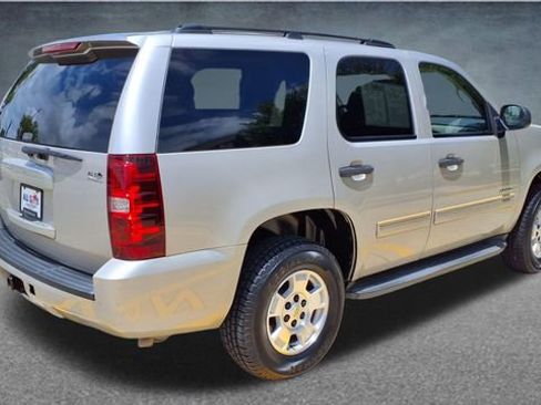 Used 2009 Chevrolet Tahoe LS RWD image 13