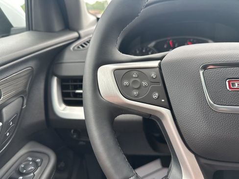 Used 2024 GMC Terrain SLT AWD/4WD image 24
