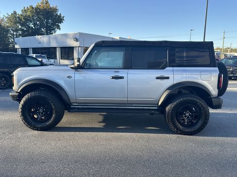 Used 2022 Ford Bronco Wildtrak image 4