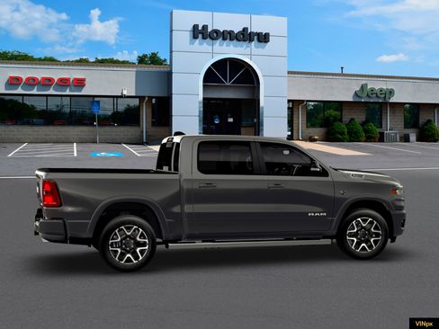 New 2026 RAM 1500 Laramie AWD/4WD image 15
