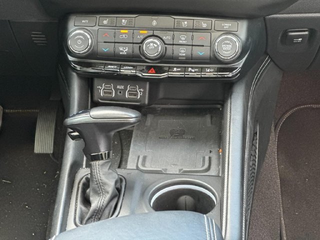 Used 2022 Dodge Durango SRT w/ Technology Group AWD/4WD image 21