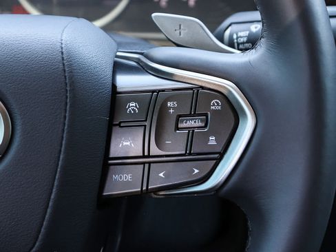 Used 2024 Lexus NX 250 FWD w/ Towing Package (2000 Lbs) image 19