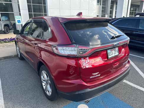 Used 2018 Ford Edge Titanium w/ Equipment Group 301A image 3