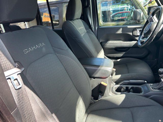 Used 2020 Jeep Wrangler Unlimited Sahara w/ Cold Weather Group AWD/4WD image 8