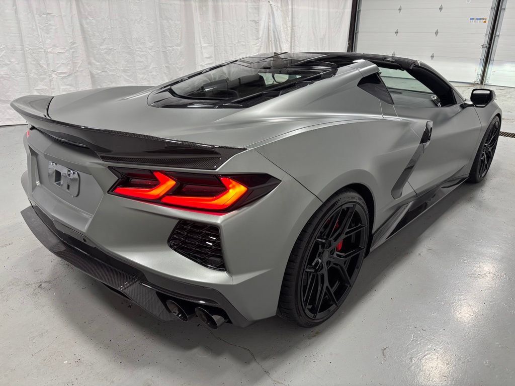 Used 2022 Chevrolet Corvette Stingray Coupe w/ Z51 Performance Package RWD image 7