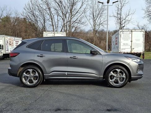 Used 2023 Ford Escape ST-Line w/ Tech Pack #1 AWD/4WD image 10