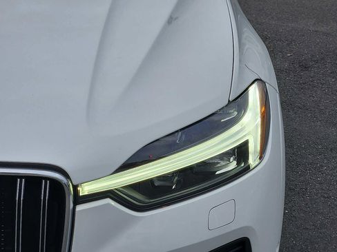 Certified 2023 Volvo XC60 B5 Plus w/ Climate Package image 9