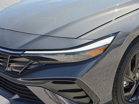 New 2026 Hyundai Elantra SEL Sport Premium FWD image 13