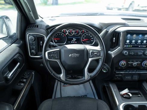 Used 2021 Chevrolet Silverado 1500 LT Trail Boss image 15