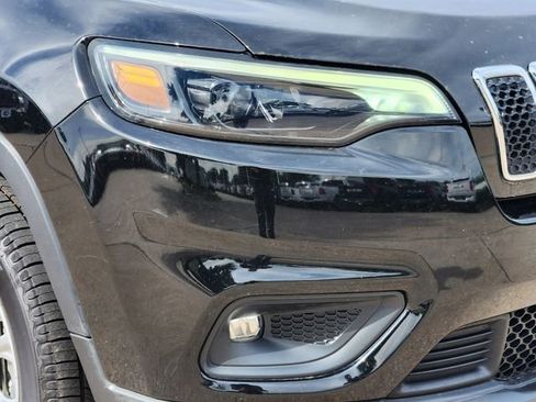 Certified 2019 Jeep Cherokee Latitude w/ Popular Appearance Group AWD/4WD image 8