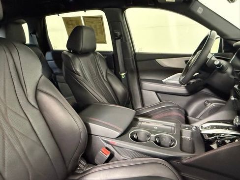 Used 2025 Acura MDX A-Spec image 52