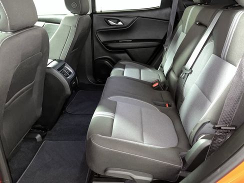 Used 2026 Chevrolet Blazer LT FWD image 26