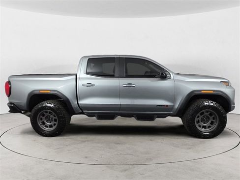 Used 2025 GMC Canyon AT4 w/ Nightfall Edition image 6