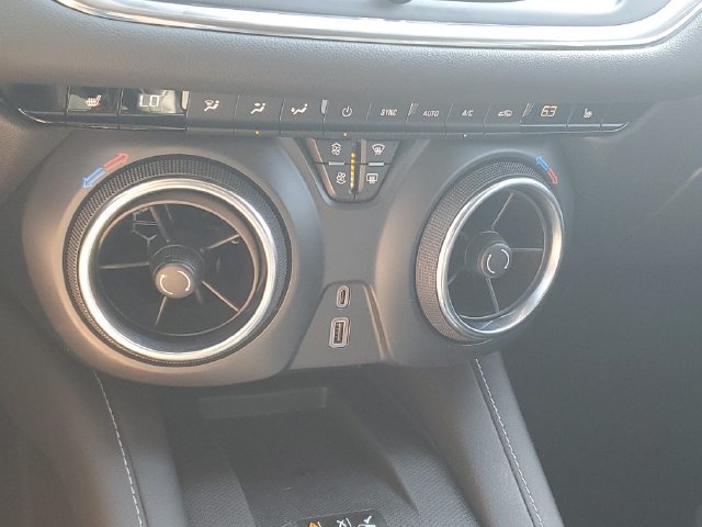 Used 2023 Chevrolet Blazer LT w/ Convenience Package FWD image 29