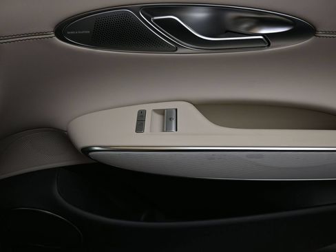 New 2026 Genesis GV70 2.5T Advanced AWD/4WD image 11