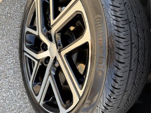 Used 2024 Jeep Compass Limited w/ Elite Group image 10