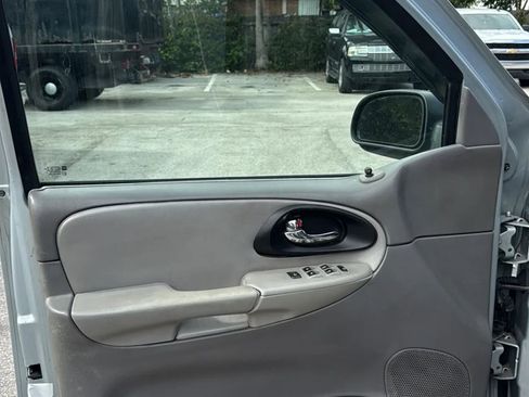 Used 2008 Chevrolet TrailBlazer 2WD image 5