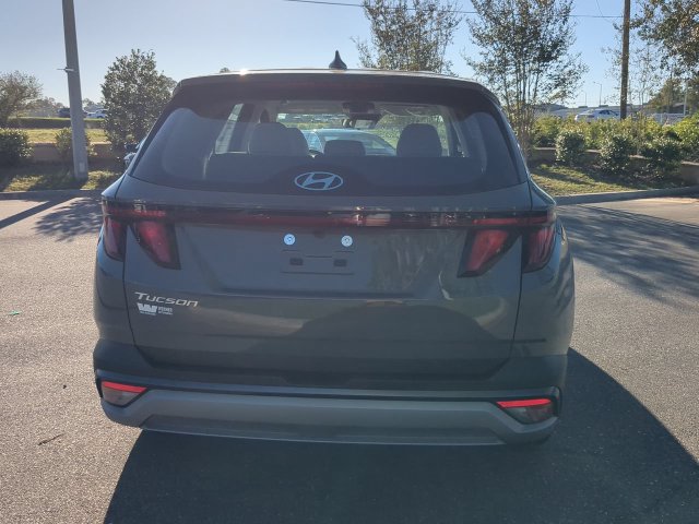 Certified 2025 Hyundai Tucson SE FWD image 6