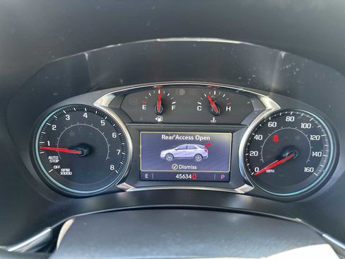 Used 2023 Chevrolet Equinox Premier AWD/4WD image 25