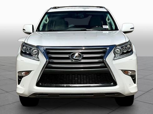 Used 2015 Lexus GX 460 w/ Premium Package image 4