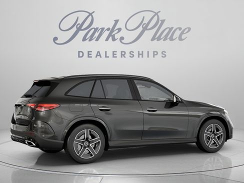 Used 2026 Mercedes-Benz GLC 300 image 23