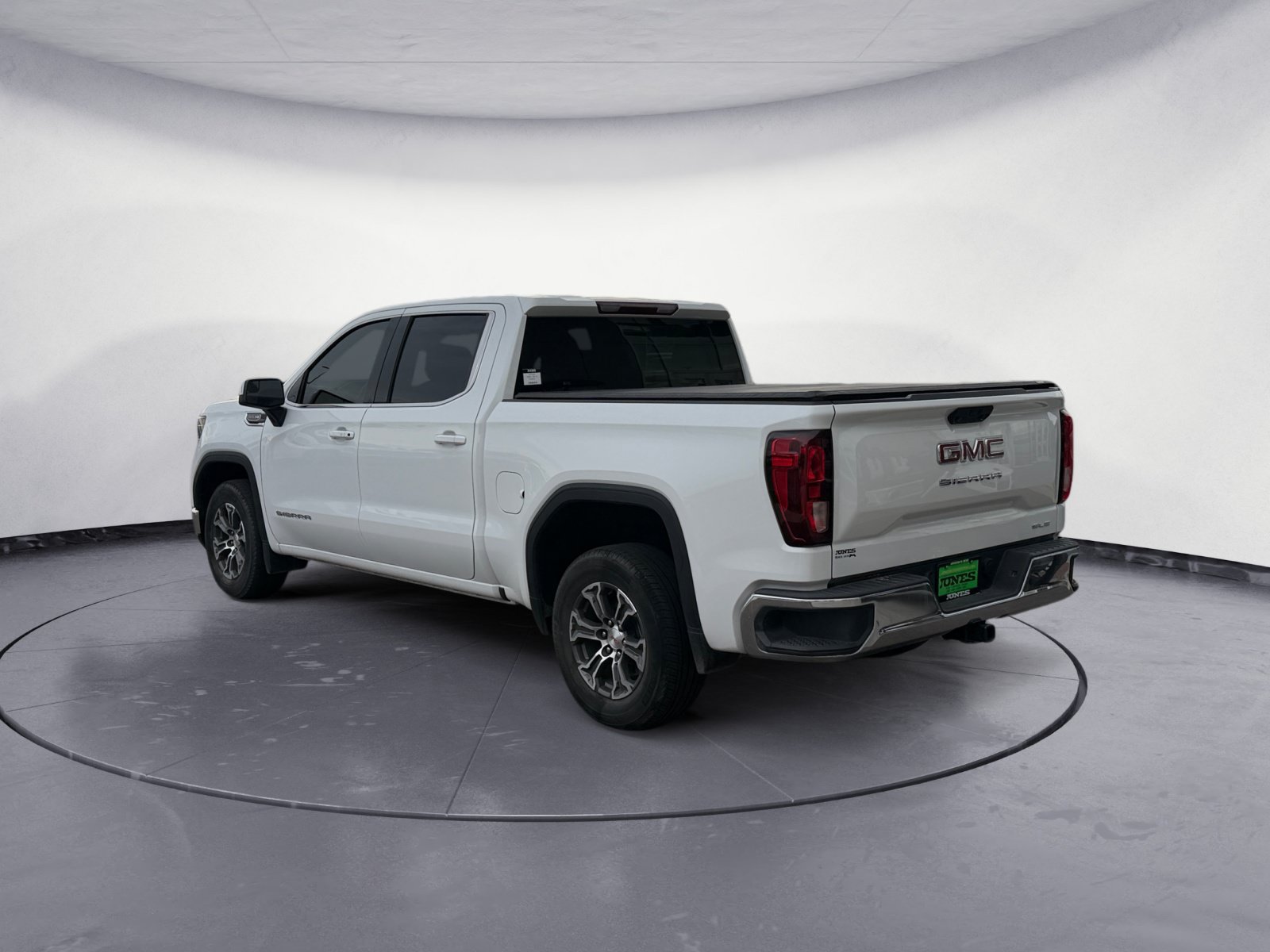 Used 2023 GMC Sierra 1500 SLE RWD image 4