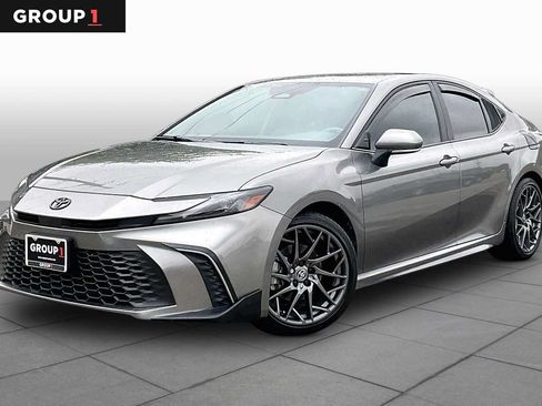 Used 2025 Toyota Camry SE w/ Multimedia Upgrade Package FWD image 1