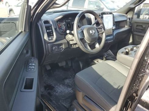Used 2024 RAM 5500 Tradesman w/ Chrome Appearance Group AWD/4WD image 12
