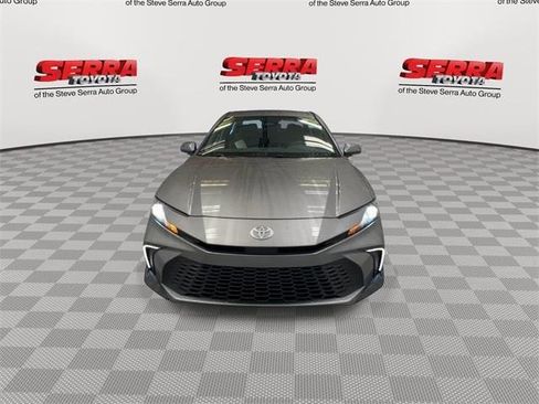 Used 2026 Toyota Camry SE w/ Multimedia Upgrade Package image 4