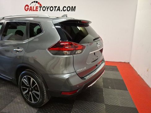 Used 2020 Nissan Rogue SL w/ Premium Package image 5