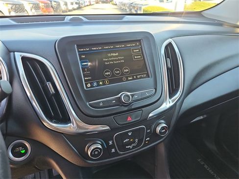 Used 2019 Chevrolet Equinox LT image 24