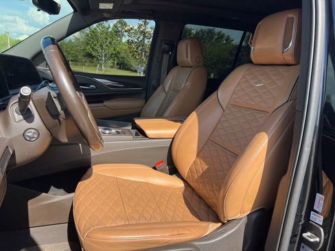 Used 2022 Cadillac Escalade Premium Luxury RWD image 68
