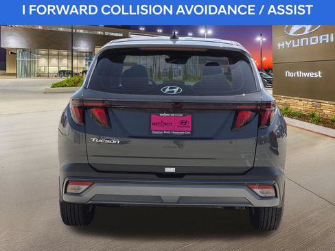 Certified 2026 Hyundai Tucson SE FWD image 8