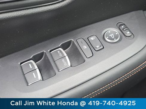 Certified 2024 Honda HR-V Sport image 25