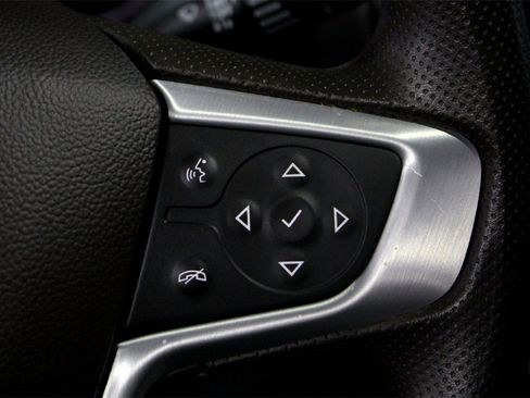 Used 2023 GMC Acadia SLE w/ Driver Convenience Package image 13