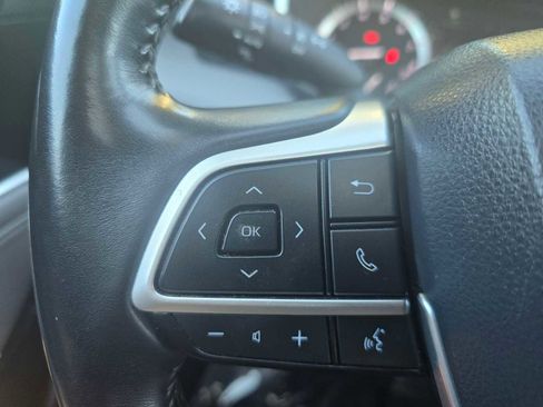 Used 2022 Toyota Highlander XLE image 34