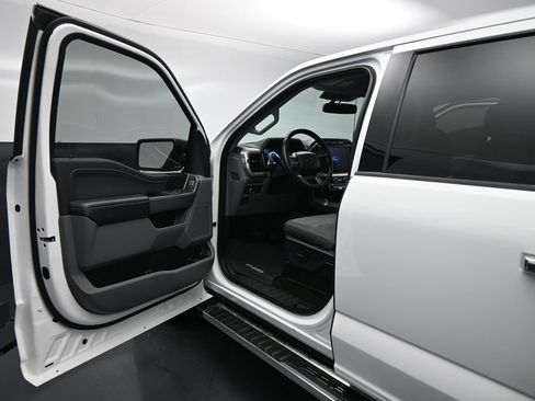 Used 2022 Ford F150 XLT w/ Equipment Group 302A High AWD/4WD image 9
