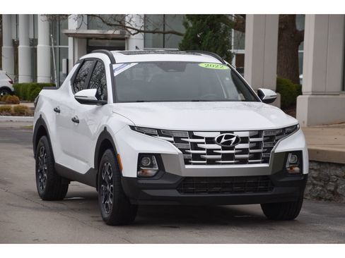 Used 2022 Hyundai Santa Cruz SEL w/ Activity Package image 2