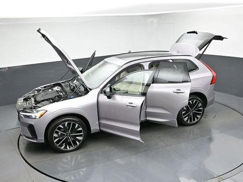 New 2026 Volvo XC60 B5 Ultra w/ Protection Package Premier image 53