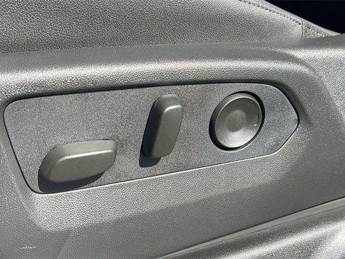 New 2026 GMC Sierra 1500 SLT w/ SLT Premium Package image 11