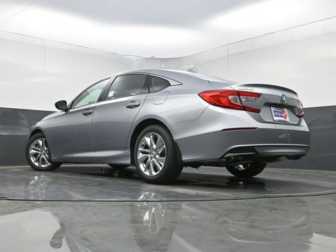 Used 2018 Honda Accord LX image 25