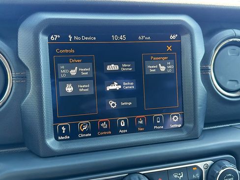 Used 2021 Jeep Gladiator Overland AWD/4WD image 22